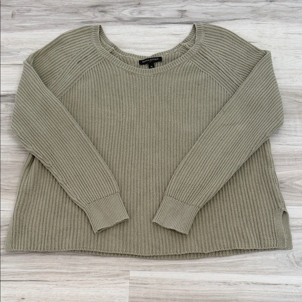 Banana Republic Women's Ribbed Knit Sweater - Olive green size Med - Picture 3 of 13